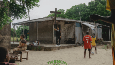 Crayon – Trench Kid Ft Oxlade